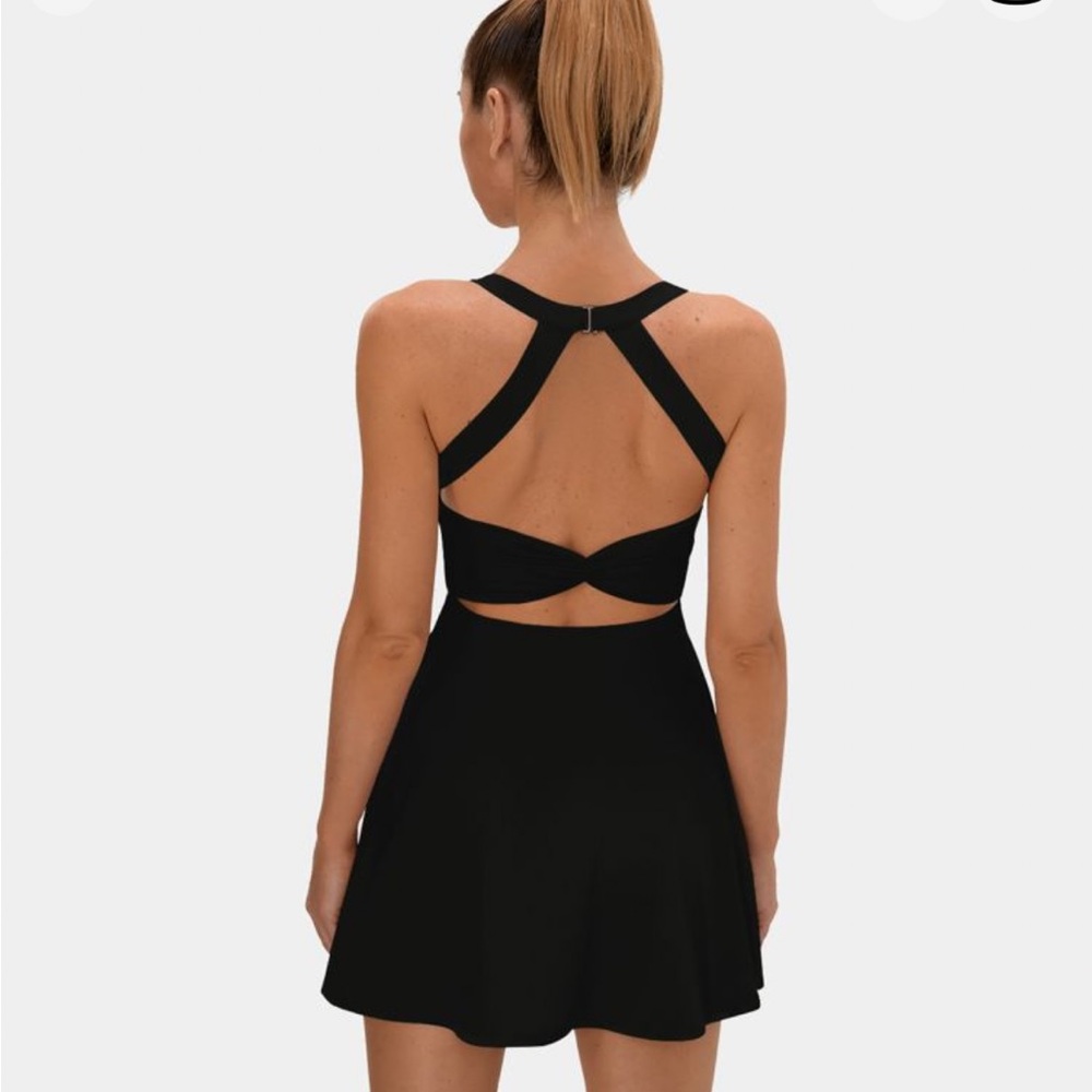 HALARA Easy Peezy Dress